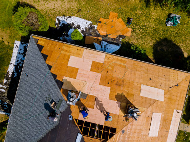 Best Residential Roofing Contractor  in Mishicot, WI